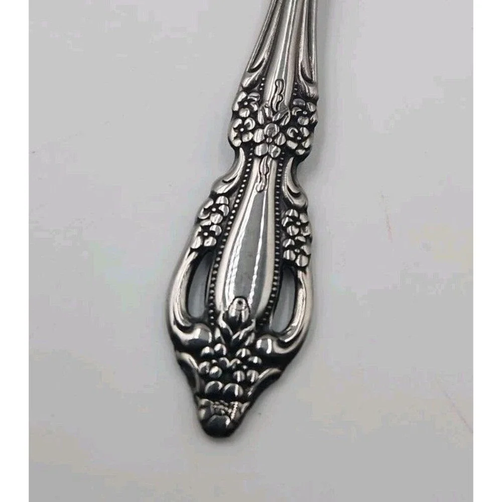 Oneida Stainless Steel Set Of 11 Cocktail Shrimp Forks Raphael Pattern